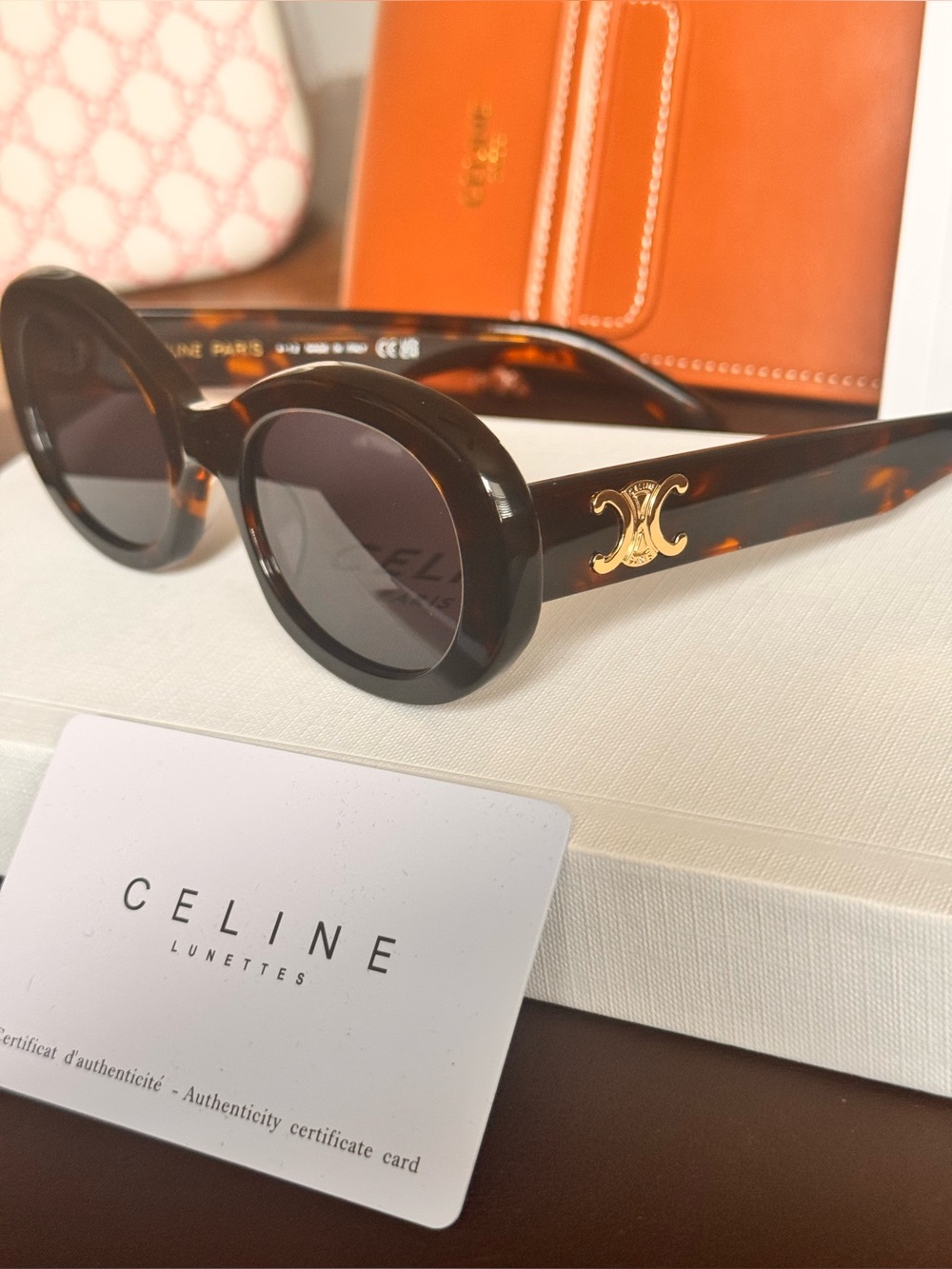 CL40194U Triomphe Oval Women Sunglasses 2026NEW Brown Tortoise - Picture 2 of 16